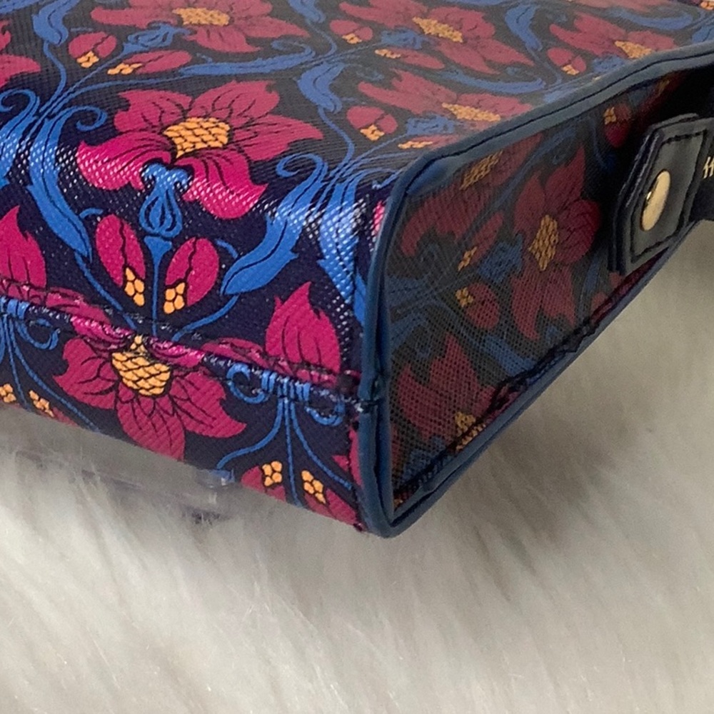 NWOT Liberty London Floral Print Coated Canvas Cluch - Picture 6 of 16